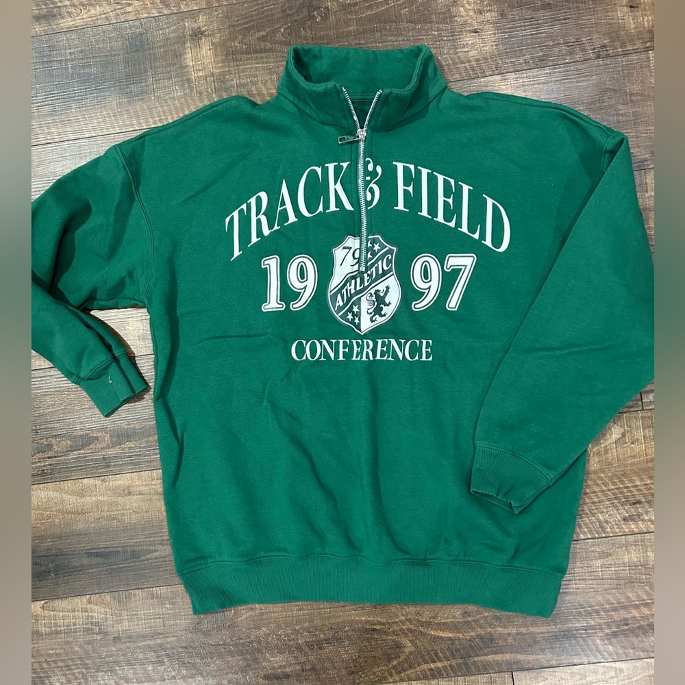 Green pullover sweatshirt